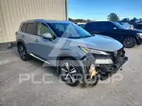 2021 Nissan ROGUE photo