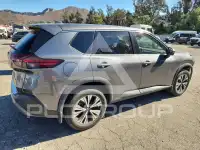 2021 Nissan ROGUE photo