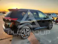 2021 Nissan ROGUE photo