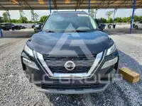 2021 Nissan ROGUE photo