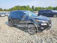 2021 Nissan ROGUE photo
