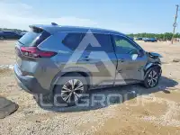 2021 Nissan ROGUE photo