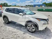 2021 Nissan ROGUE photo