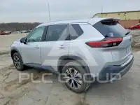 2021 Nissan ROGUE photo