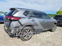 2021 Nissan ROGUE photo