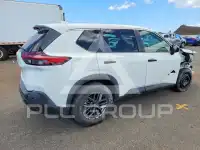 2021 Nissan ROGUE photo