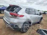 2021 Nissan ROGUE photo
