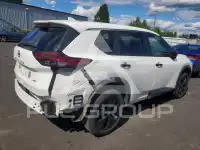 2021 Nissan ROGUE photo