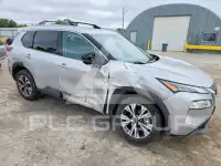 2021 Nissan ROGUE photo