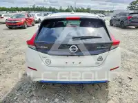 2021 Nissan LEAF photo