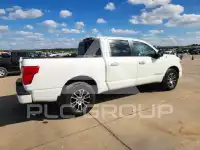 2021 Nissan TITAN фото