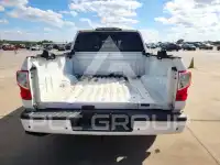 2021 Nissan TITAN фото