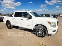 2021 Nissan TITAN фото