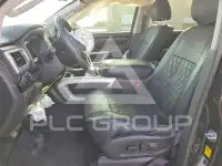 2021 Nissan TITAN фото
