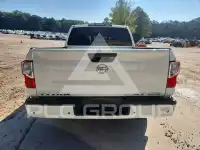 2021 Nissan TITAN фото