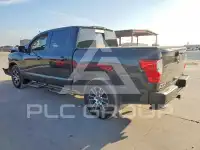 2021 Nissan TITAN фото