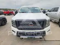 2021 Nissan TITAN фото
