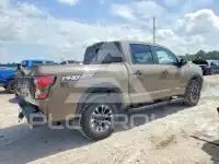 2021 Nissan TITAN фото