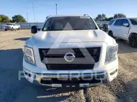2021 Nissan TITAN фото