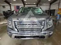 2021 Nissan TITAN фото