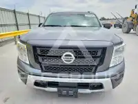 2021 Nissan TITAN фото