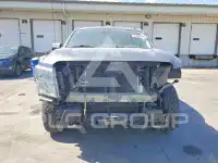 2021 Nissan TITAN фото