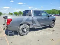 2021 Nissan TITAN фото