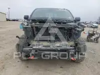 2021 Nissan TITAN photo