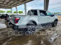 2021 Nissan TITAN фото