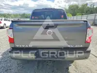 2021 Nissan TITAN фото