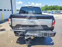2021 Nissan TITAN фото