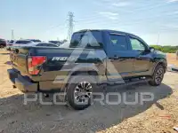 2021 Nissan TITAN фото