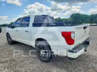 2021 Nissan TITAN фото