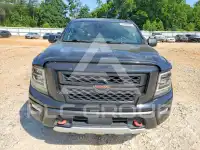 2021 Nissan TITAN фото