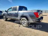 2021 Nissan TITAN фото
