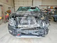 2021 Nissan TITAN фото