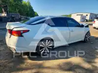 2021 Nissan ALTIMA photo
