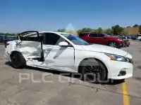 2021 Nissan ALTIMA photo