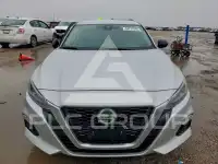 2021 Nissan ALTIMA photo