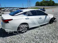 2021 Nissan ALTIMA photo