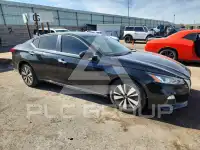 2021 Nissan ALTIMA photo