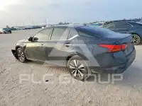 2021 Nissan ALTIMA photo