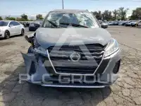 2021 Nissan KICKS photo