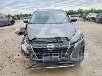 2021 Nissan KICKS photo