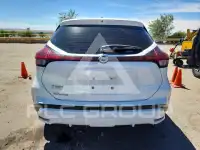 2021 Nissan KICKS фото