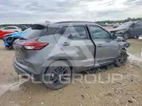 2021 Nissan KICKS photo