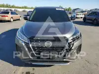 2021 Nissan KICKS photo