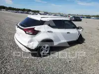 2021 Nissan KICKS photo