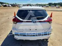 2021 Nissan KICKS photo