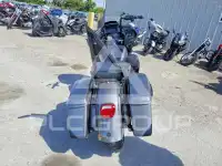 2021 Harley-Davidson  фото